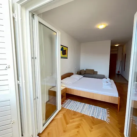 Mira Apartment Tučepi